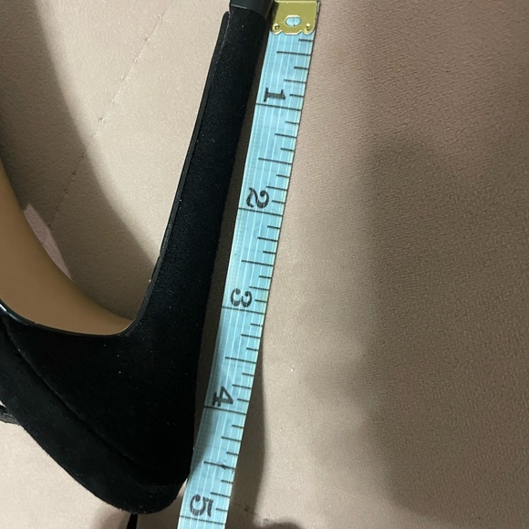 Express Heels - Picture 11 of 11